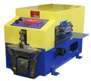 Станок по производству колена водосточной трубы двух типов. - Уникальность нашего станка в том, что:
- необходимость в боковом водоотводе возникает на каждом втором строительном объекте. А на рынке представлены колена трубы только прямого сечения.
- он имеет маленькие габариты, что помогает использовать ее на рабочей площадке,
а также в магазине.
- колена могут быть сформированы из отрезков труб от 25 см.
(с применением металла: алюминия, стали или меди.)
- работа автоматизирована.
Вам требуется выбрать угол: от 30-90 градусов и тип колена.
Остальное машина сделает сама.
- важным плюсом нашего станка является
инструментальная сталь высокого качества,
закаленные и хромированные элементы для длительного срока службы и
исключения повреждения лакокрасочного покрытия (оборудование производится более 40 лет на внутренний рынок США).